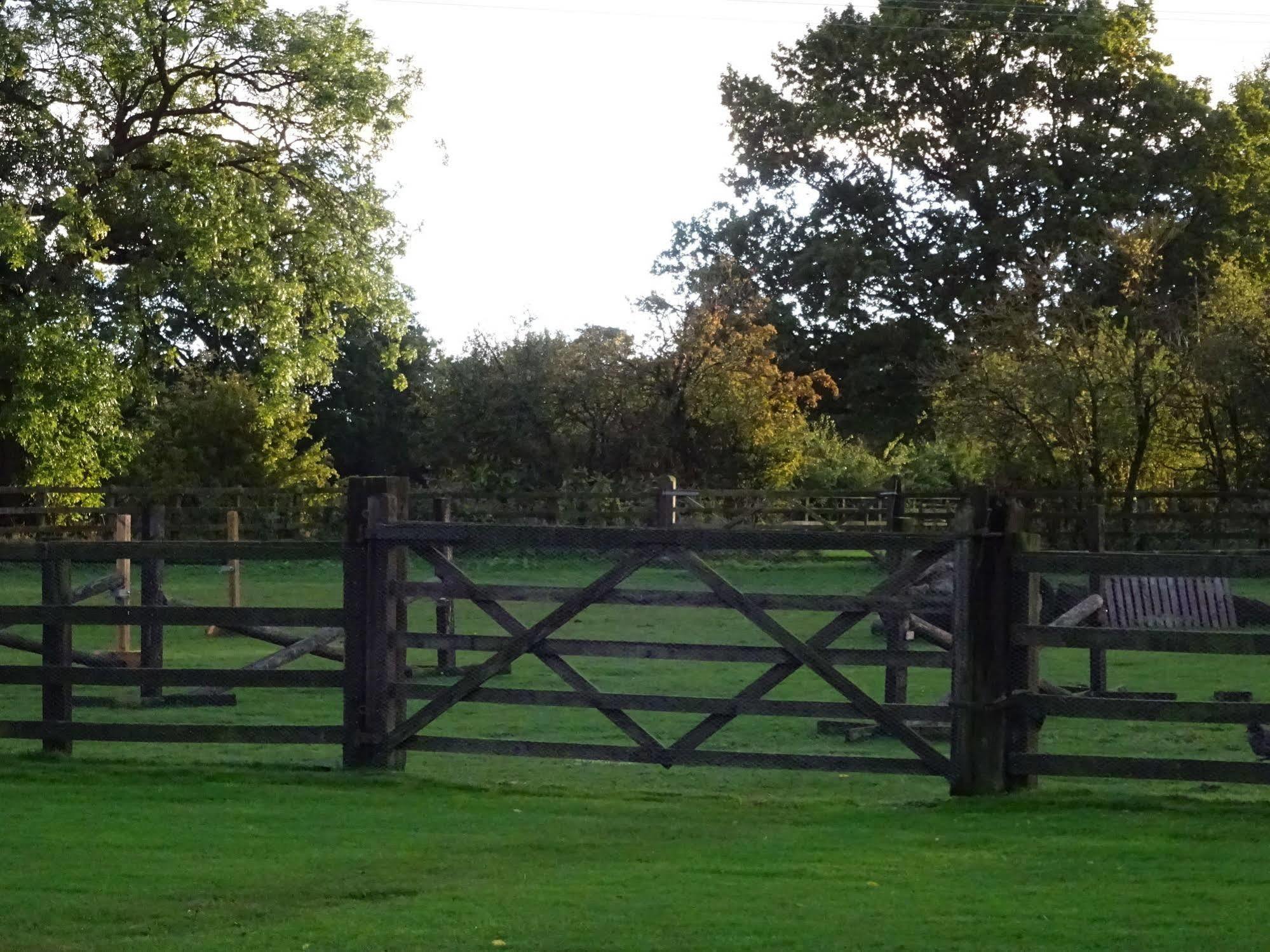 Chequers Inn Harrogate Eksteriør bilde